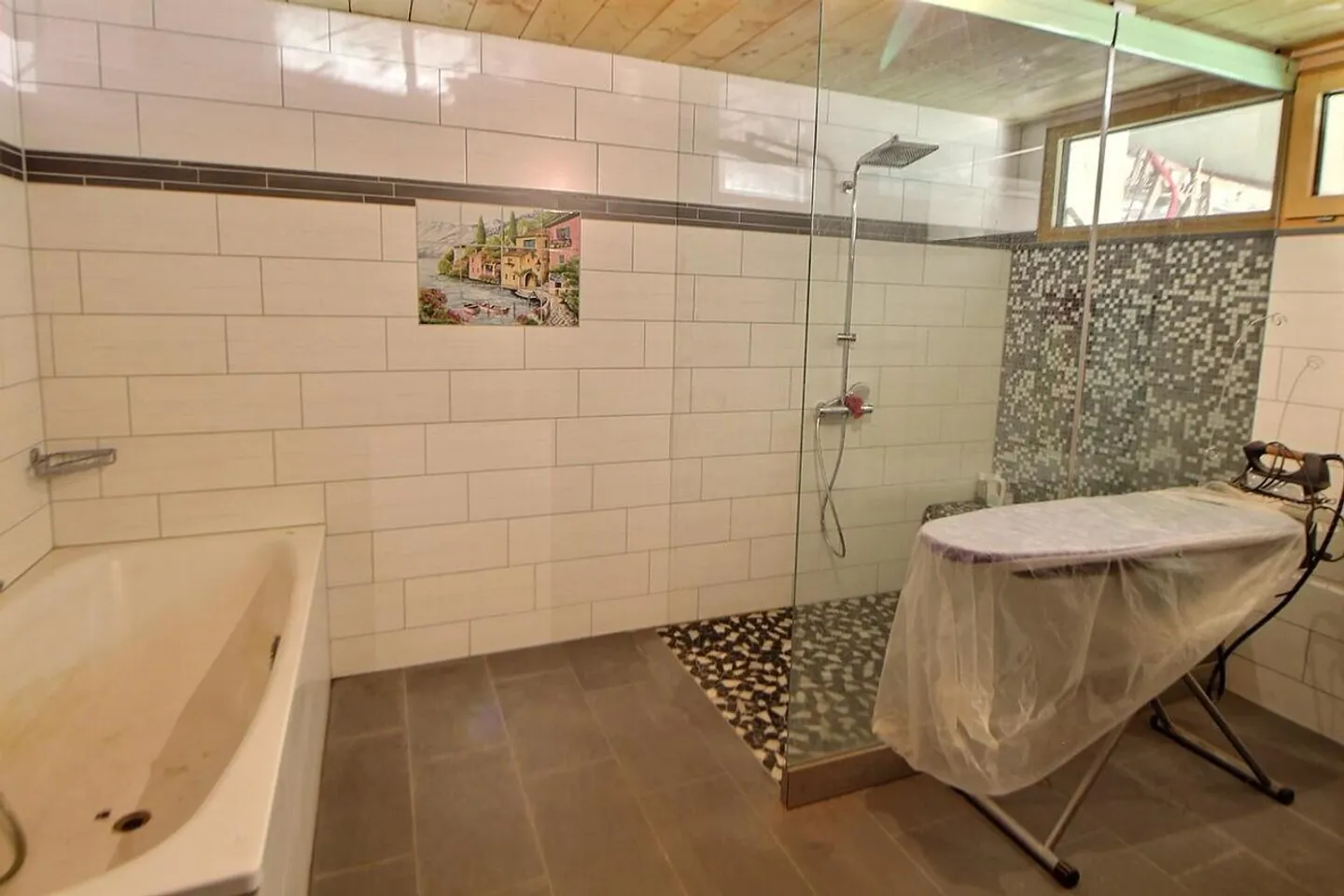 Grande maison en viager semi-occupé sans rente avec grand potentiel - Foto 3 di 8