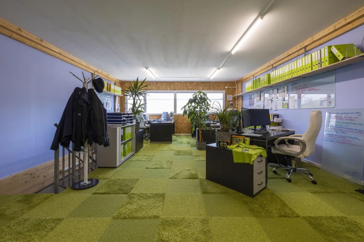 Office space for rent - Photo 1 of 8