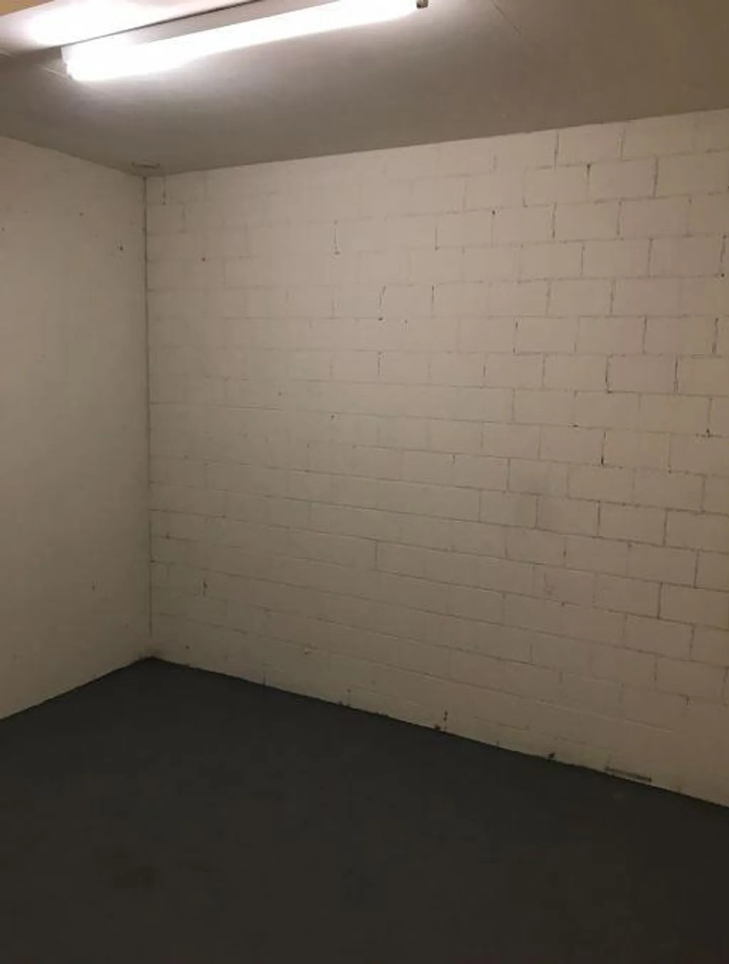 Développement Churfirsten Salle d'artisanat à louer - Photo 2 sur 3