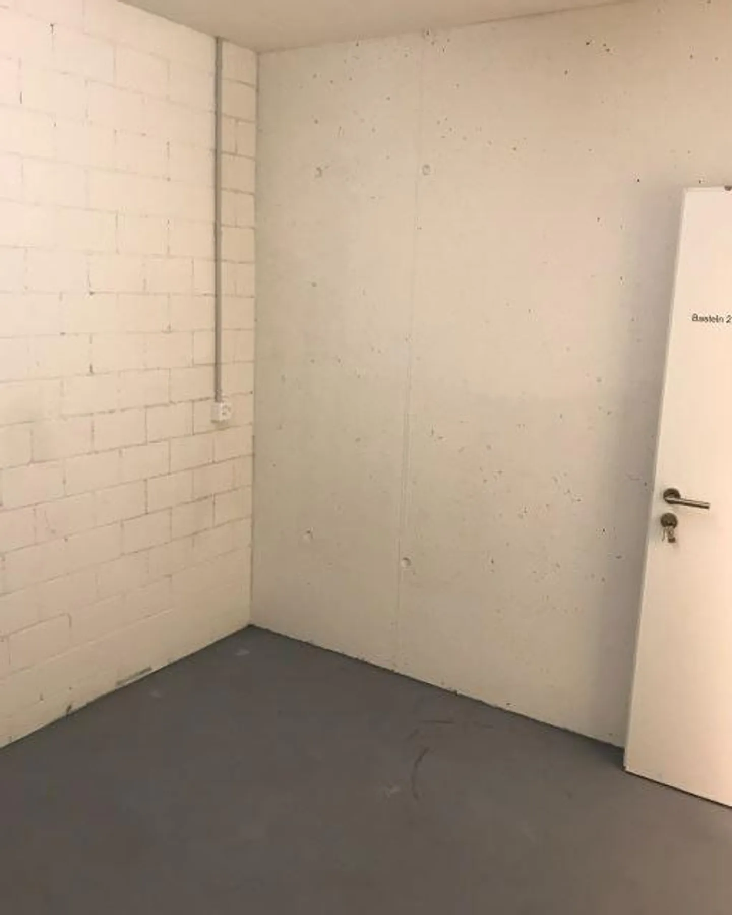 Développement Churfirsten Salle d'artisanat à louer - Photo 3 sur 3