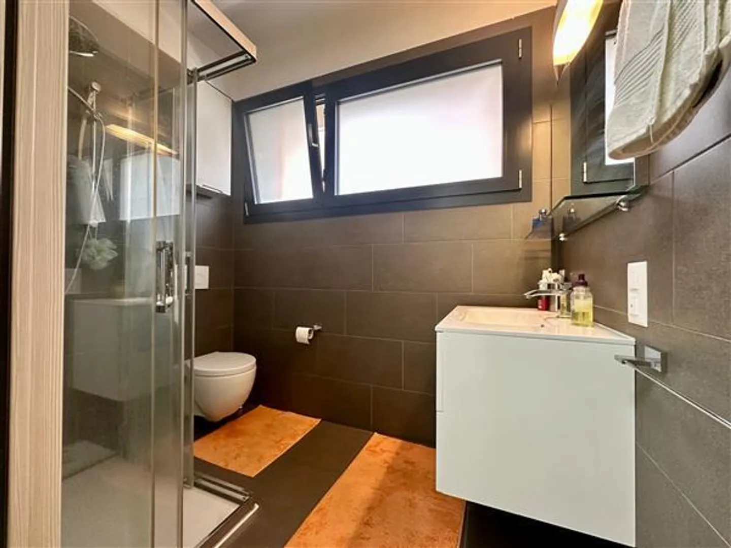 Lugano: 2.5-Room Apartment - Photo 8 of 10