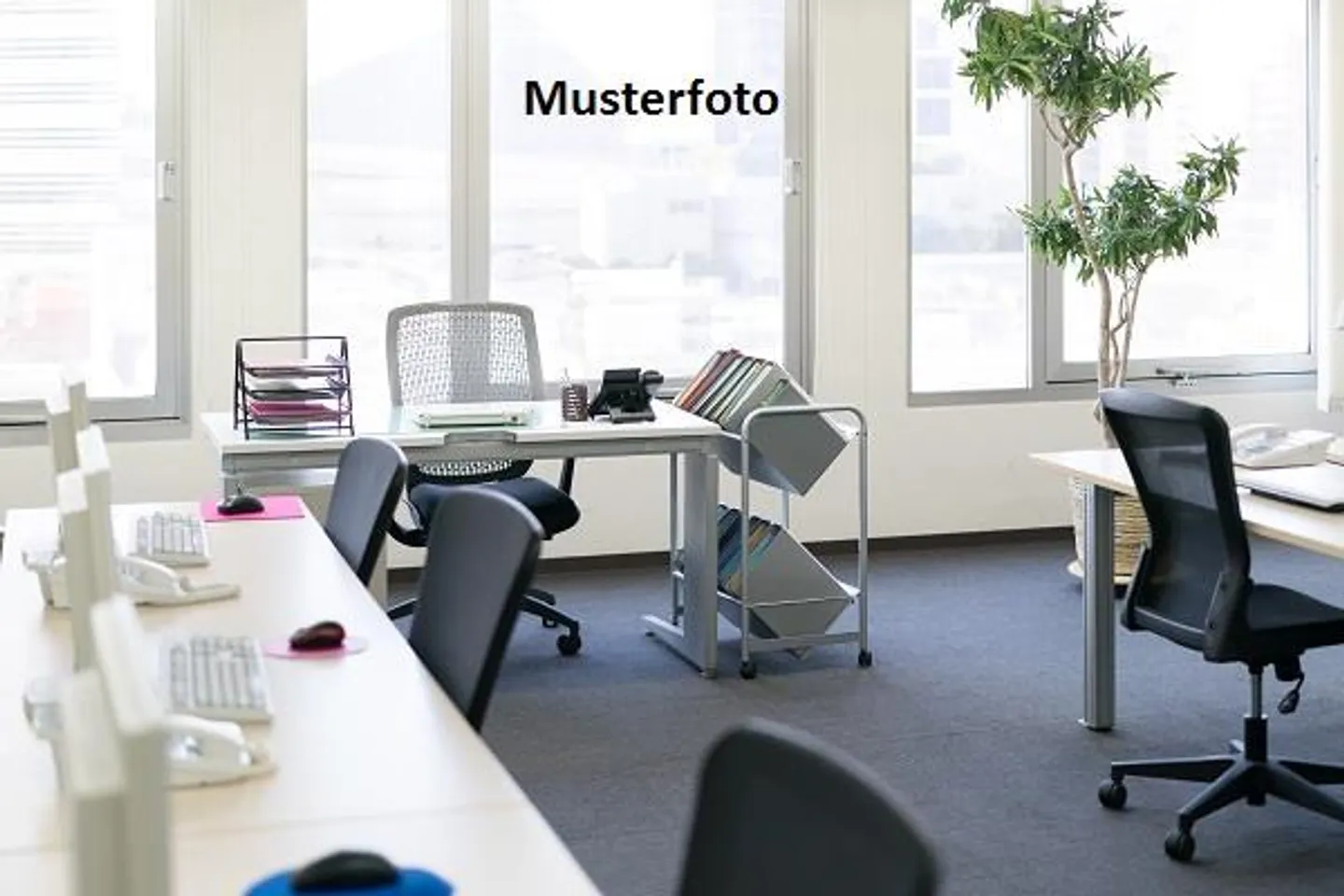 *Ufficio a Chiasso* - Foto 1 di 13