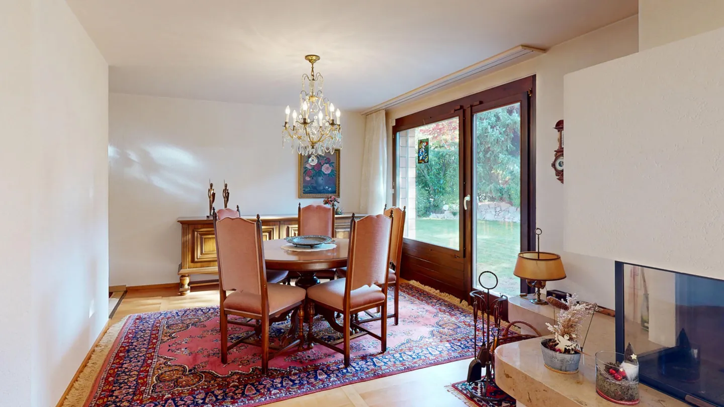 Detached 6.5-room single-family house with garage - Photo 7 of 27