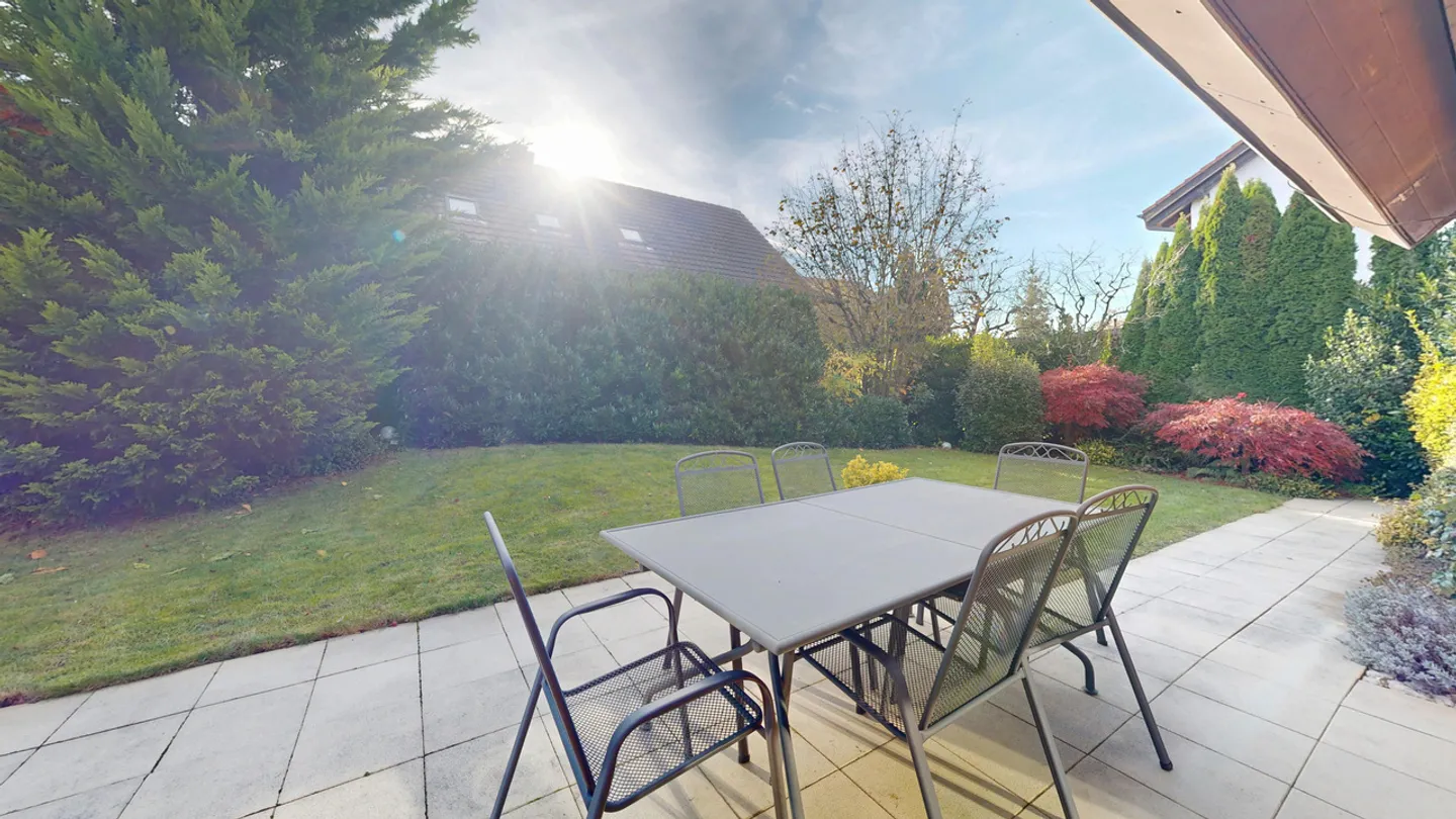 Detached 6.5-room single-family house with garage - Photo 9 of 27