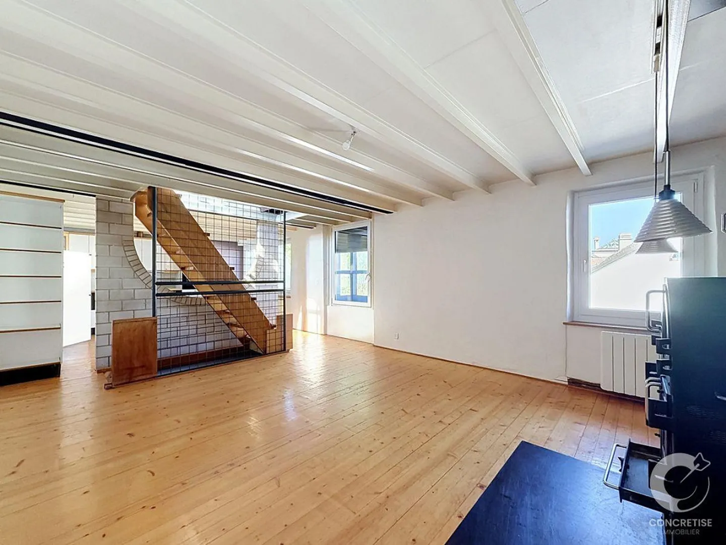 Casa affascinante con grande potenziale - Foto 4 di 10