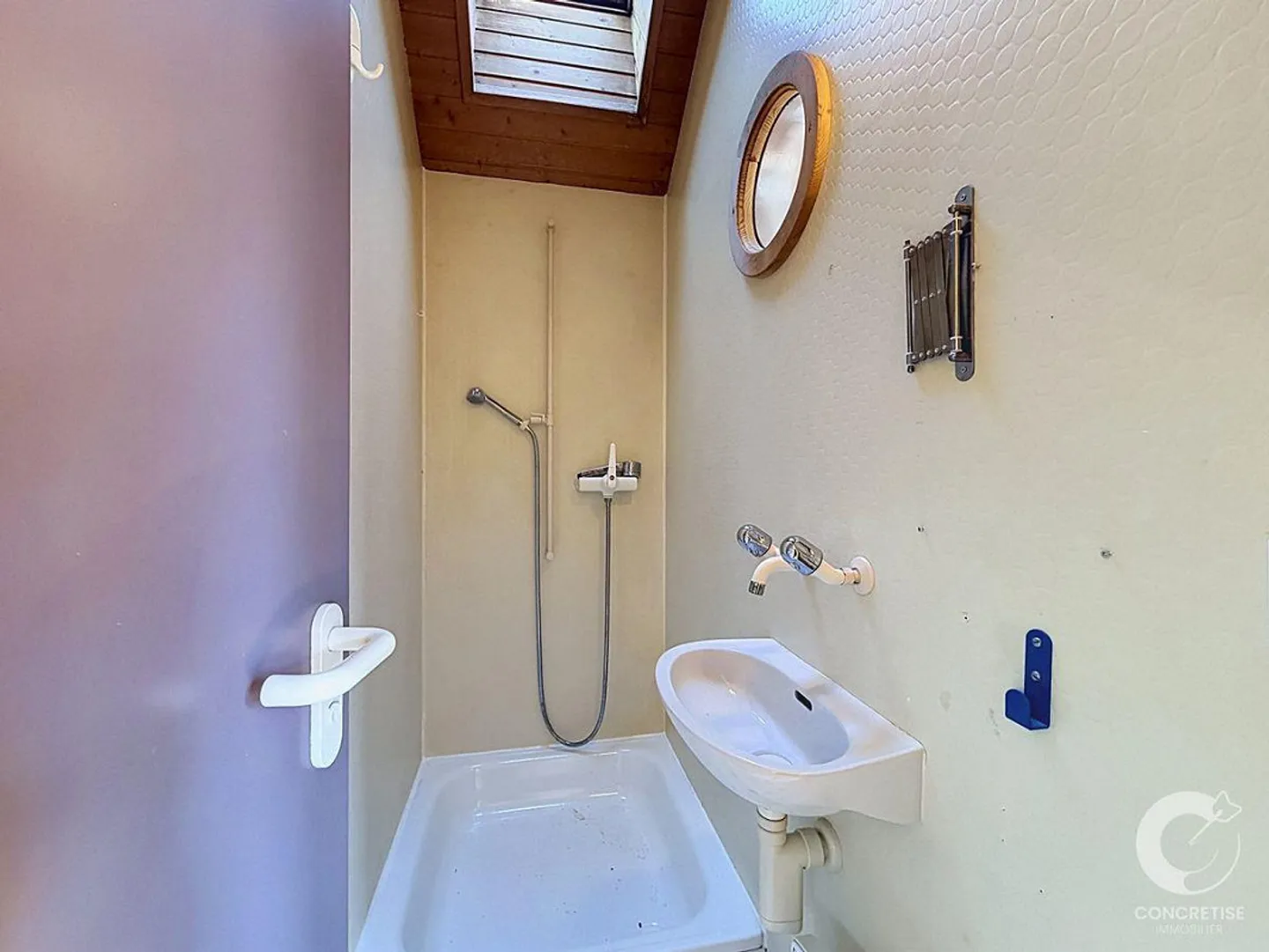 Casa affascinante con grande potenziale - Foto 7 di 10