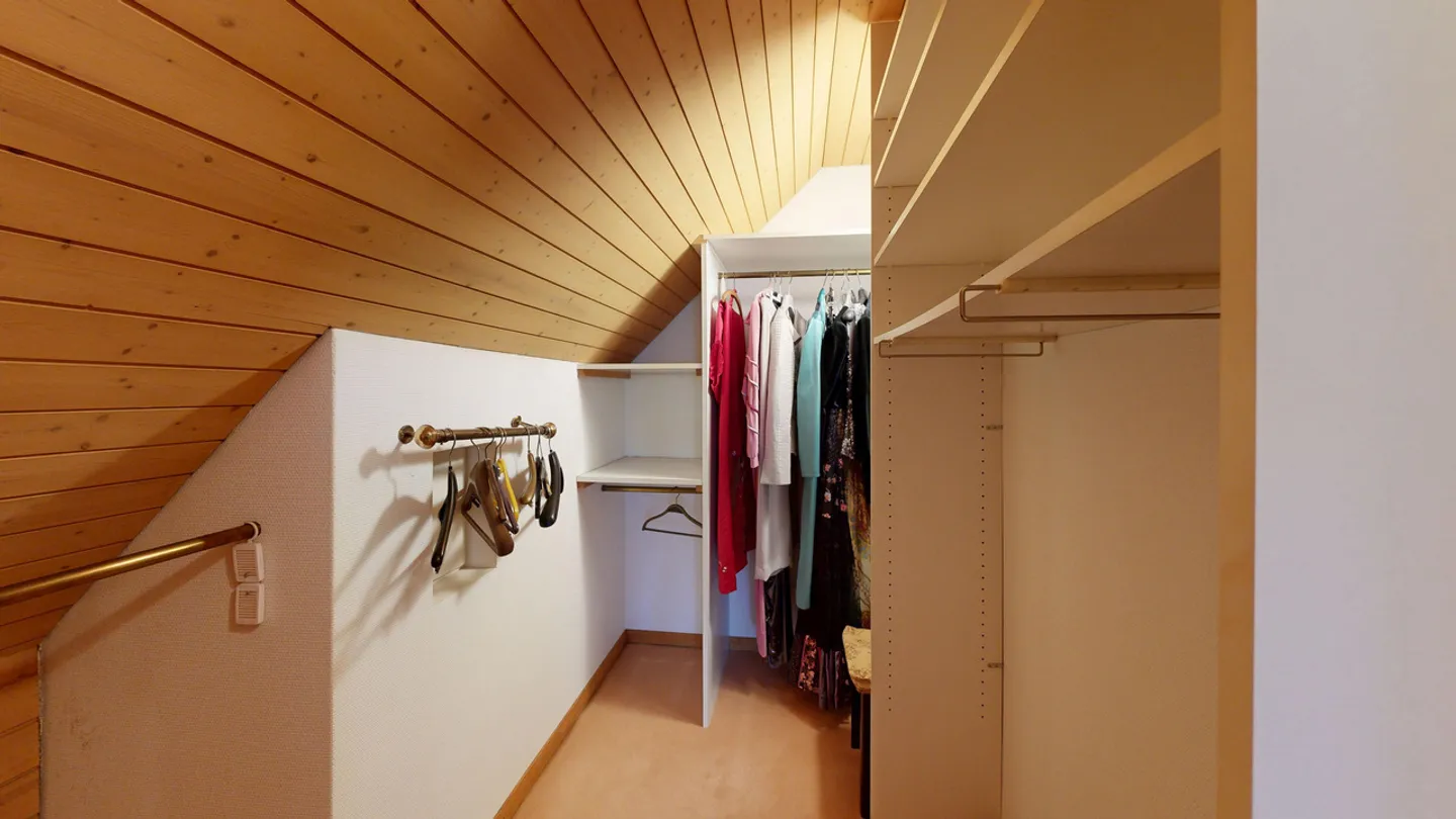 Detached 6.5-room single-family house with garage - Photo 17 of 27