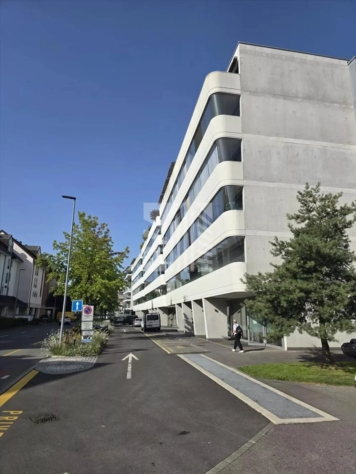 Edificio ad uso misto in affitto - Foto 1 di 10