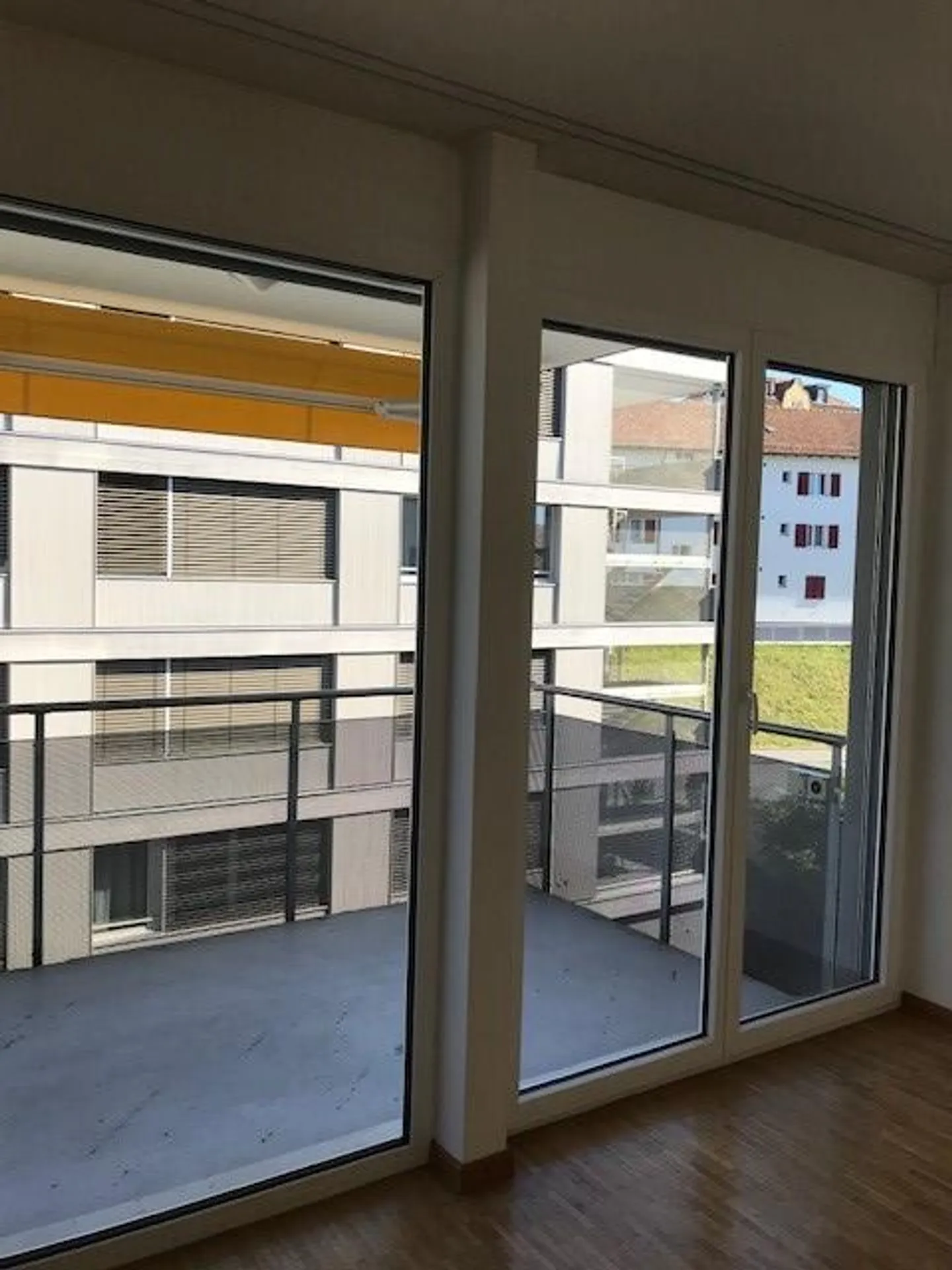 Helle Wohnung mit Balkon - Foto 7 von 8