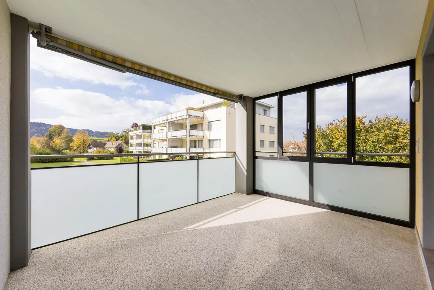 Familien willkommen - gepflegte 4.5-Zimmerwohnung im 1. OG - Foto 10 von 12