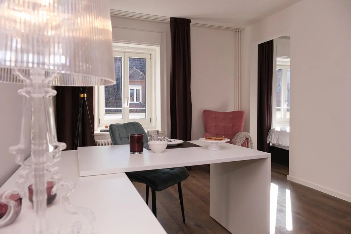 MAGIQUE, APPARTEMENT MEUBLÉ DE DEUX CHAMBRES DANS LE QUARTIER STERNMATT - Photo 2 sur 11