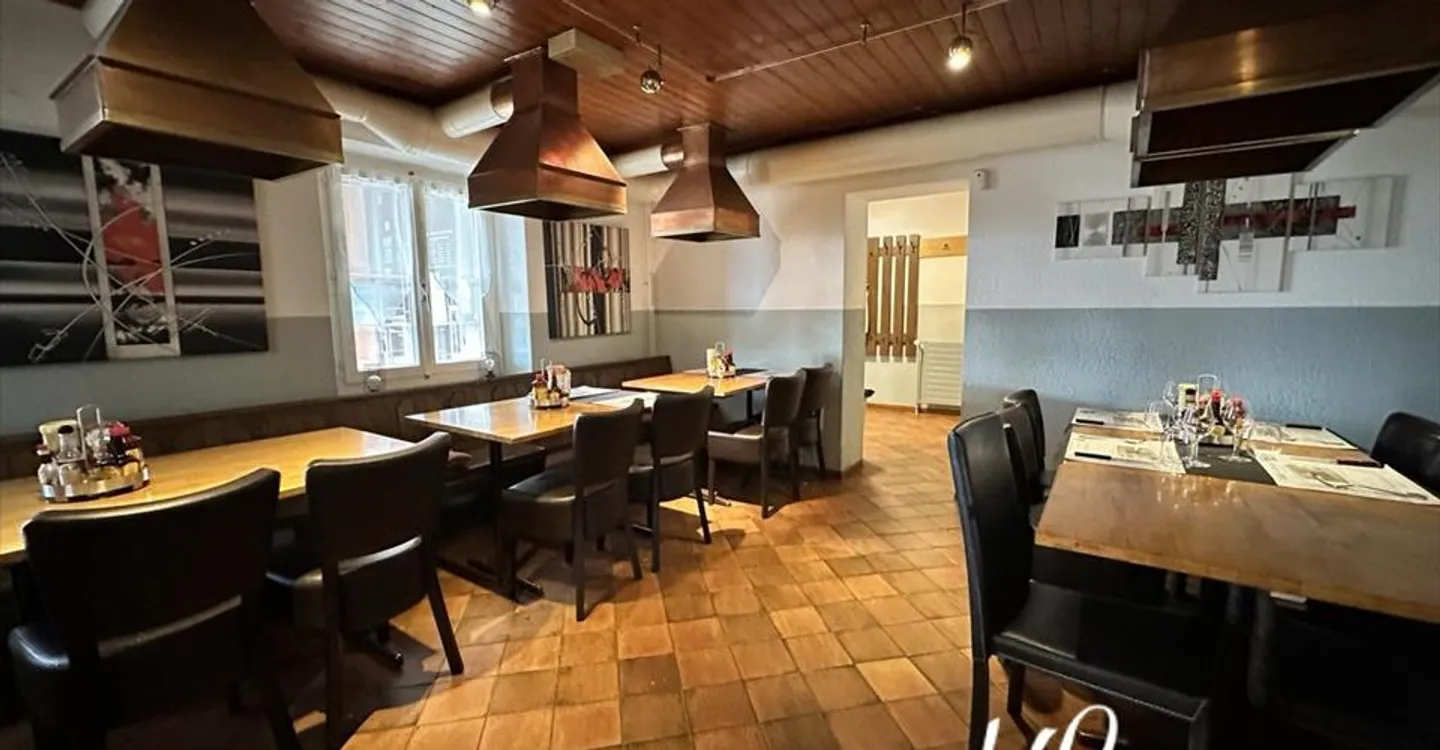 Immeuble mixte à louer - Photo 5 sur 6