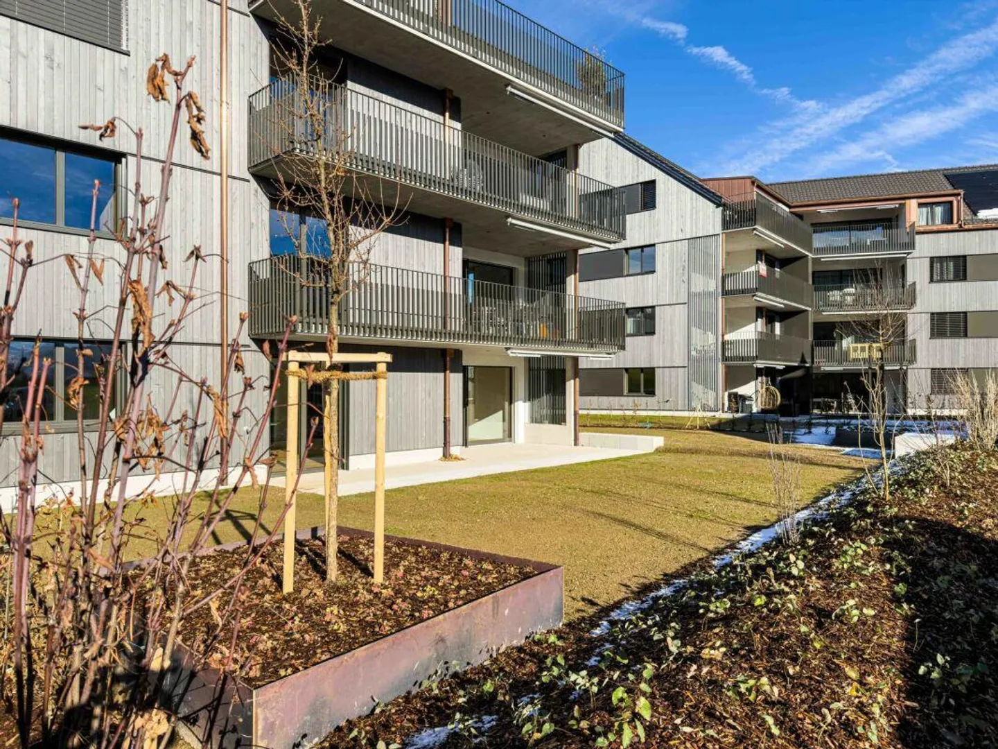 ERSTBEZUG - EINZIGARTIGE GARTENWOHNUNG - Foto 2 von 10