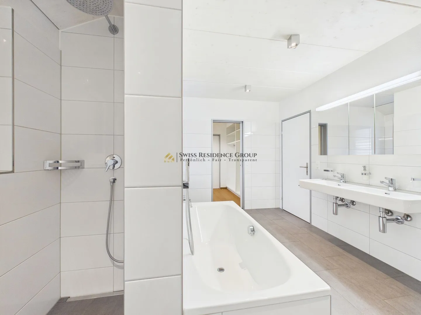 Esclusivo attico di 5,5 stanze con vista panoramica e ampie terrazze - Foto 19 di 33