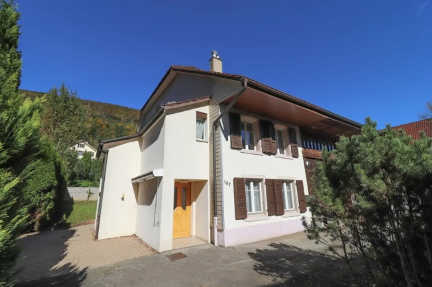 4 Room single house - Photo 1 of 14