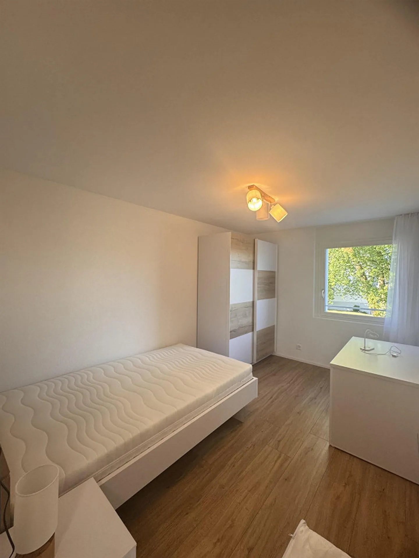 Fully furnished & modern – Your new home awaits! - Photo 7 of 10