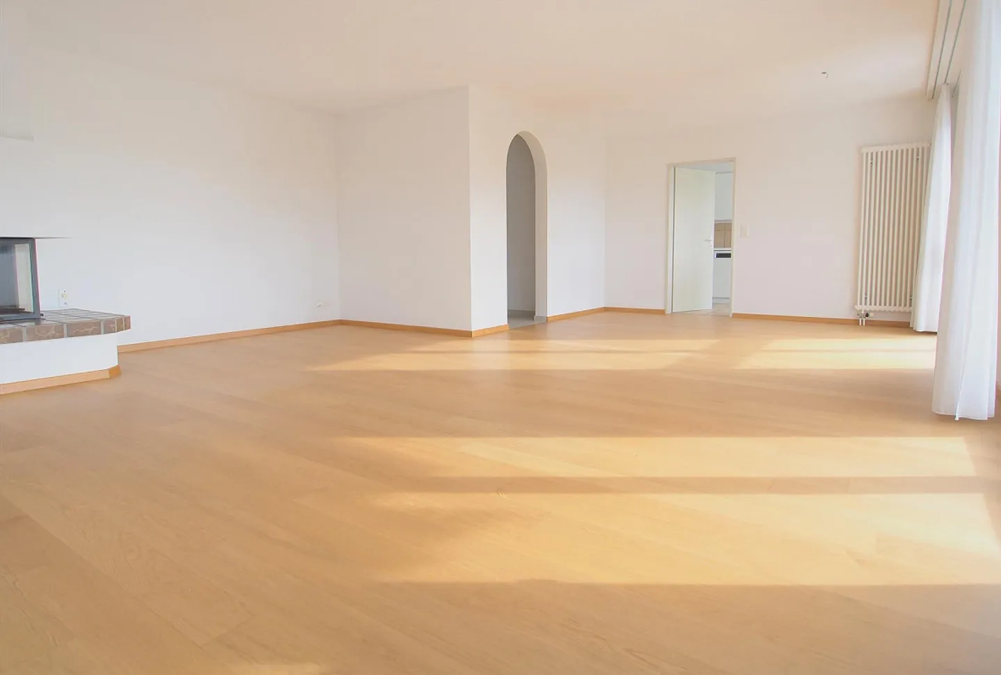 Spacious, quiet 4 ½ room apartment, 4 minutes from Schaffhausen train station - Photo 6 of 15