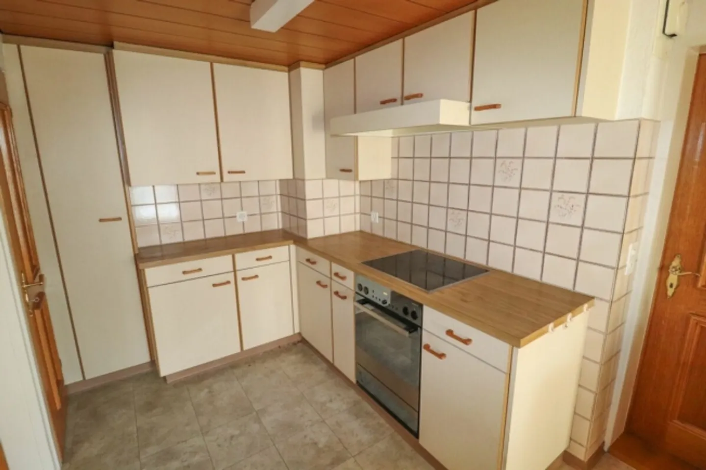 4 Room single house - Photo 8 of 14