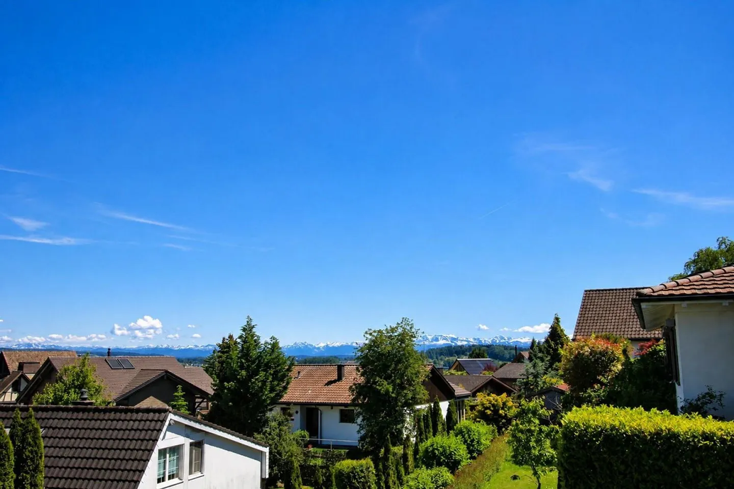 Charmantes Einfamilienhaus mit Bergsicht - Foto 2 von 13