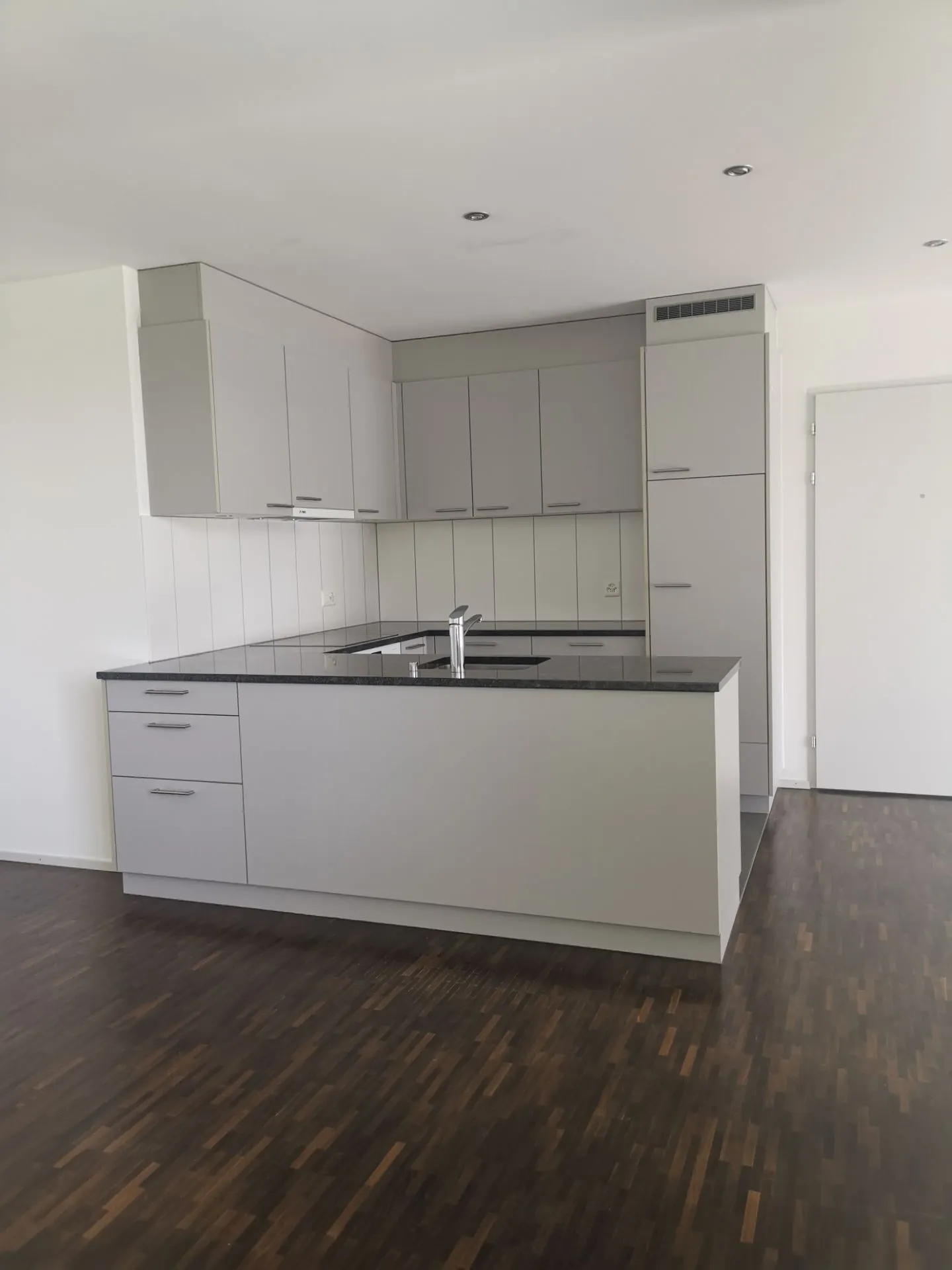 Charmante Wohnung mit Alpenblick - Foto 2 von 10