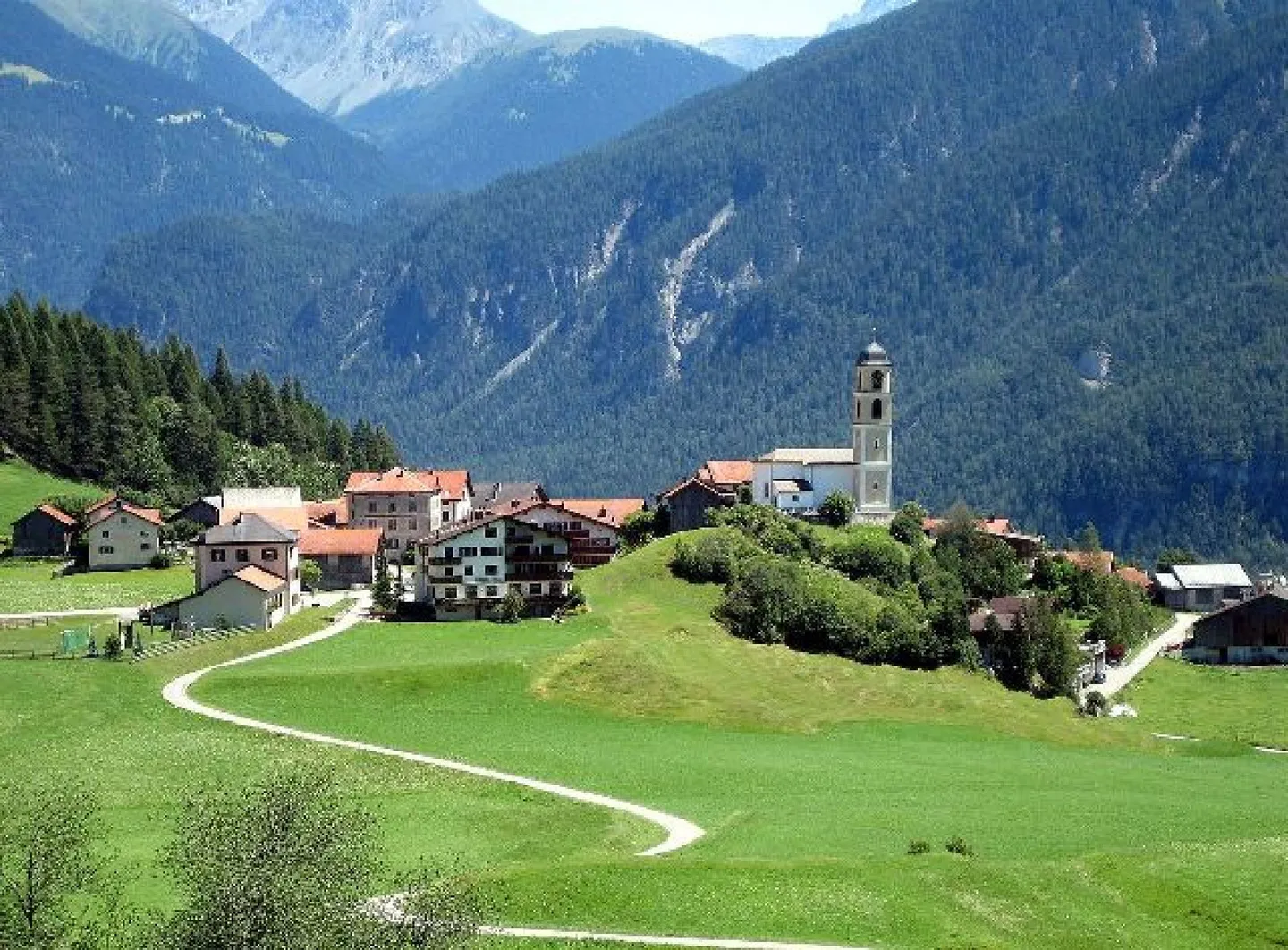 Charmante Wohnung in Graubünden - Foto 6 von 13