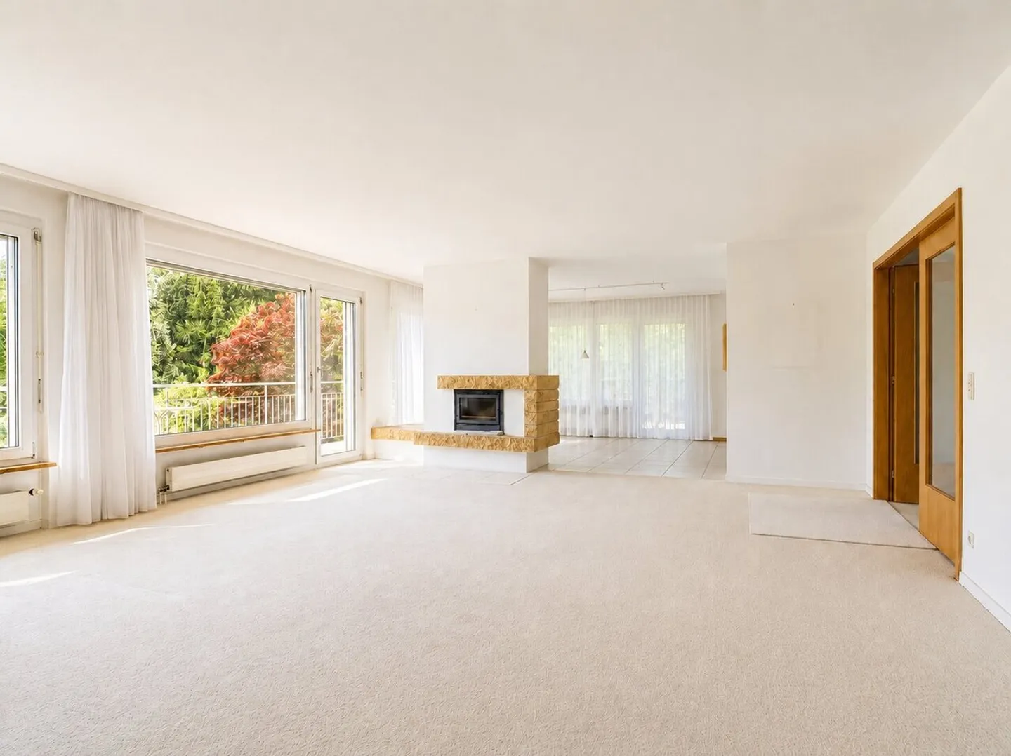 Zeitgenössisches 6-Zimmer-Haus - Foto 3 von 20