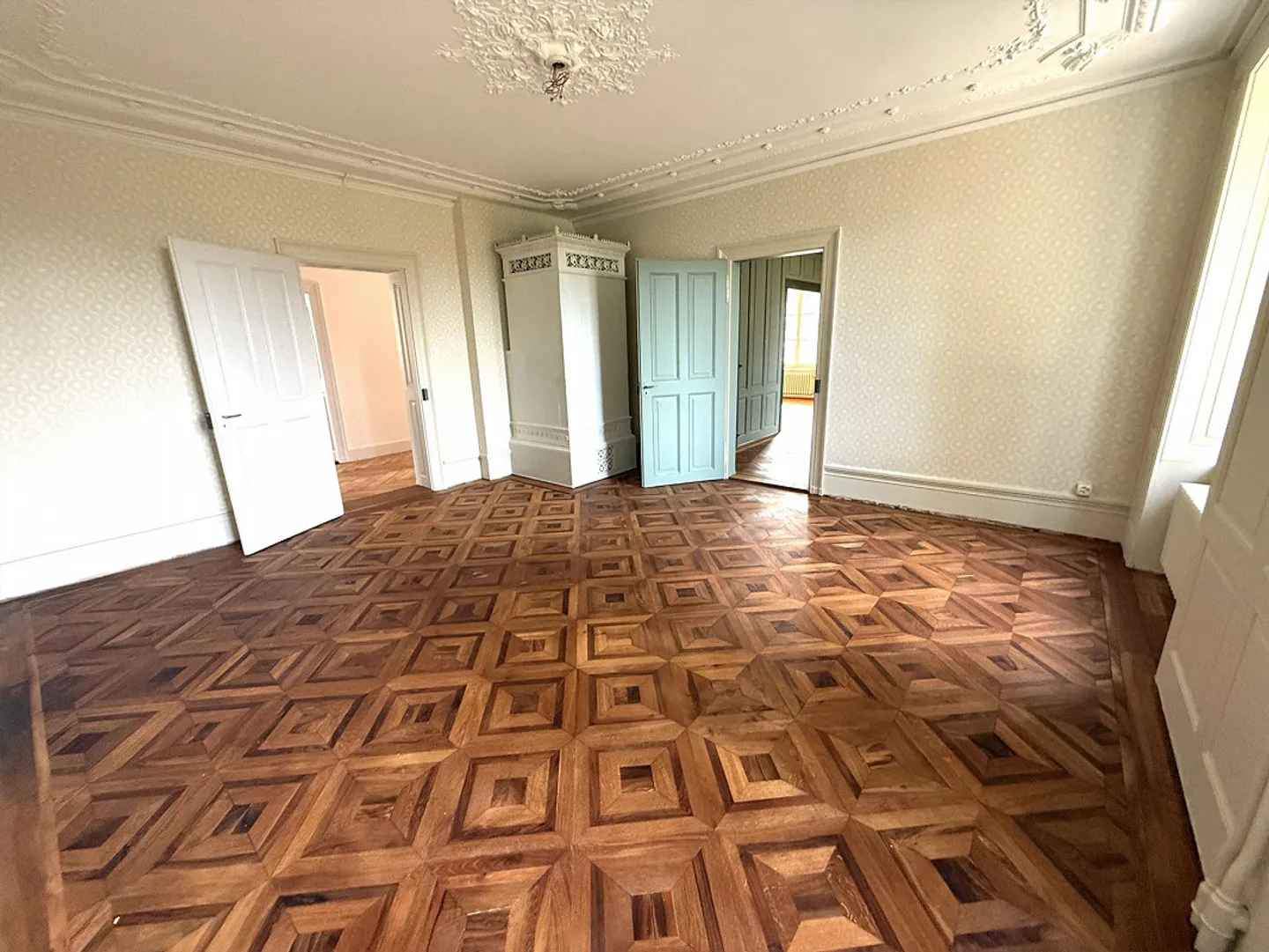 Appartamento esclusivo di 5,5 stanze con fascino storico in un'area parco idilliaca - Foto 7 di 19