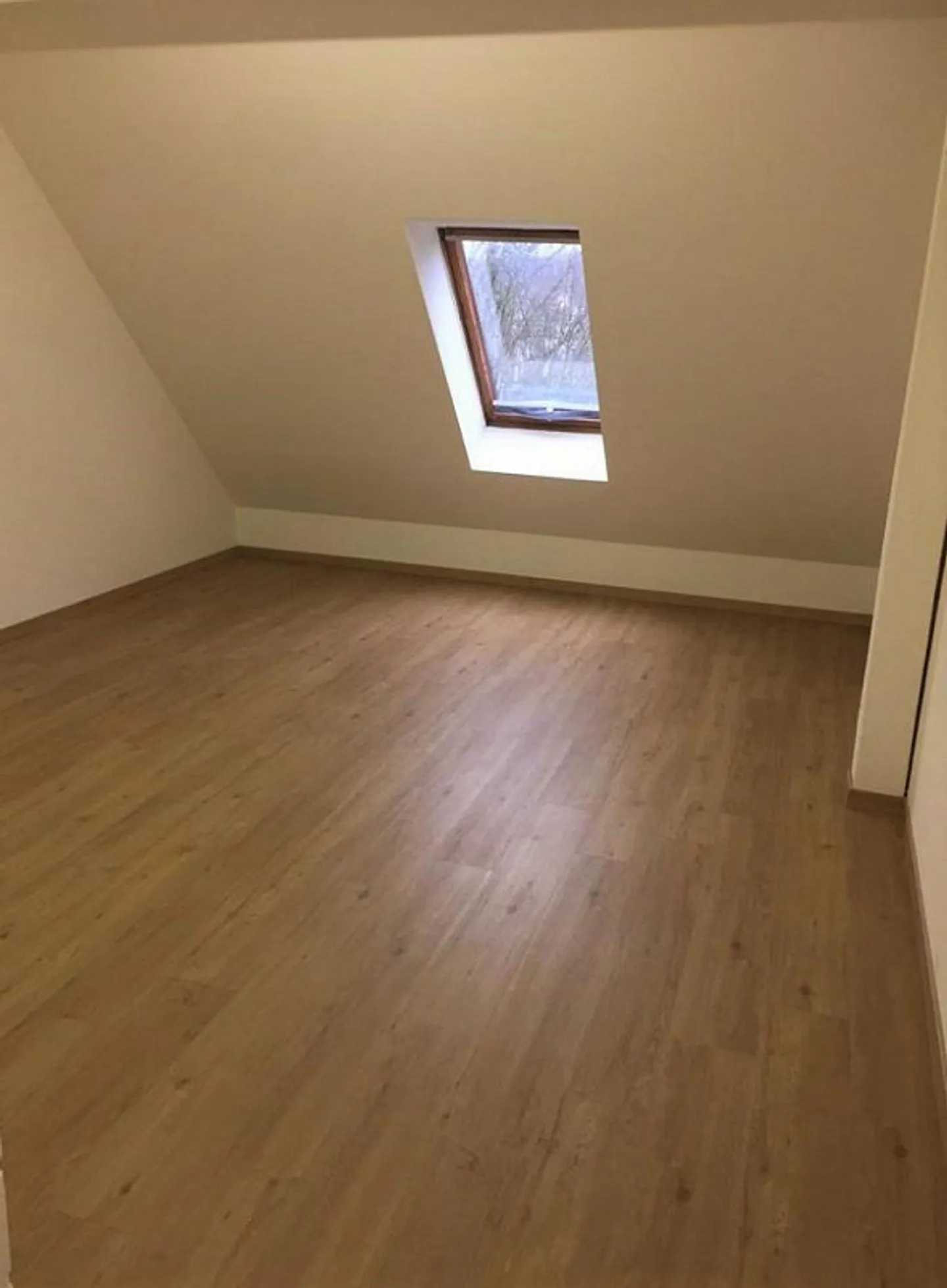 Craft Room with Toilet Facilities - Photo 2 of 2