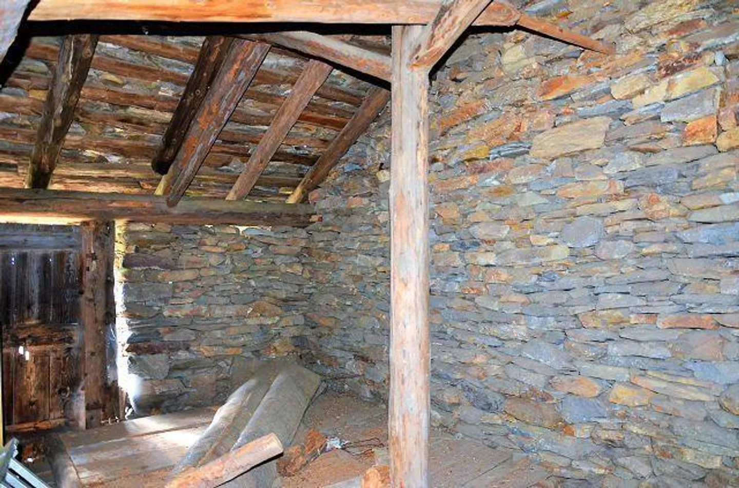 Charmant projet de rénovation à Anzonico - Photo 7 sur 25