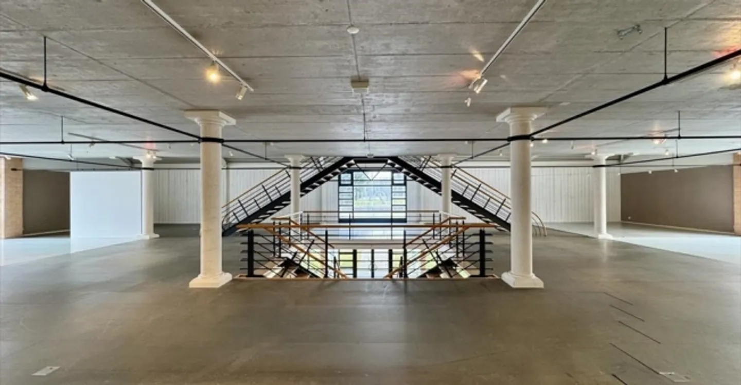 «Bureau 8 pièces» - Photo 6 sur 12