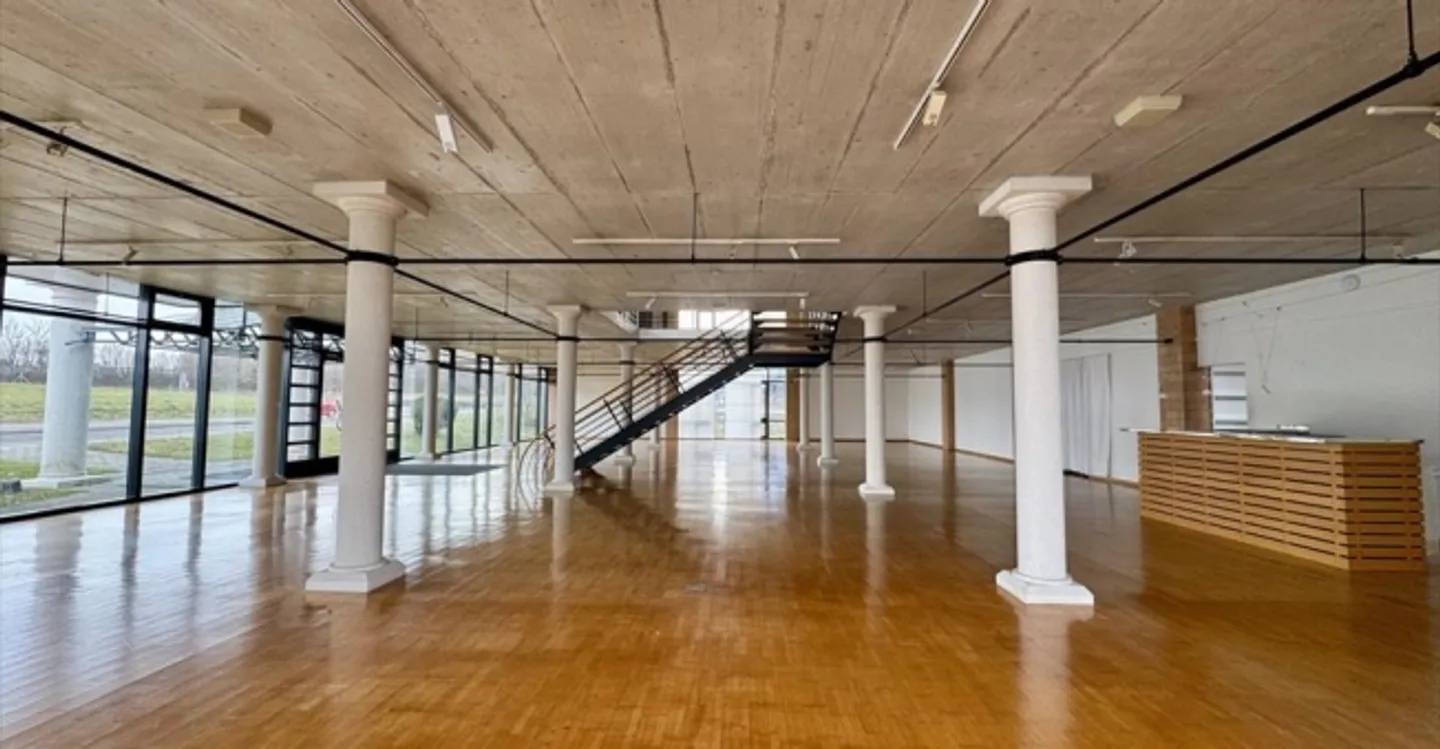 «Bureau 8 pièces» - Photo 9 sur 12