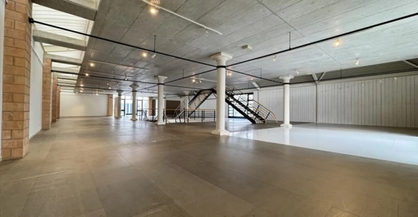 «Bureau 8 pièces» - Photo 12 sur 12