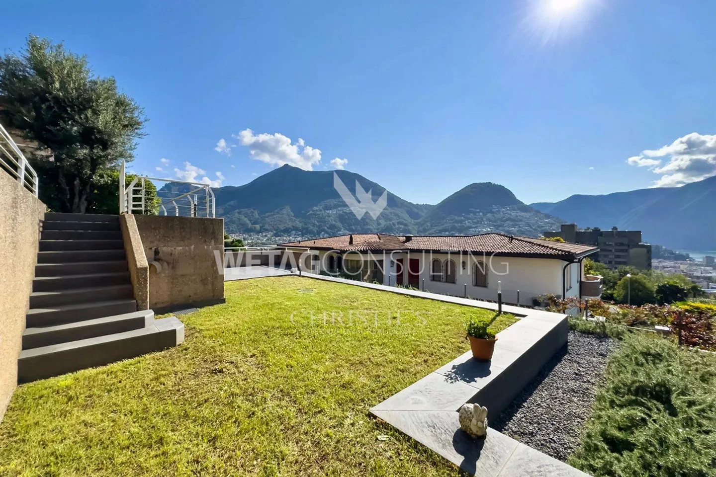 In Lugano: Elegante Reihenvilla mit privatem Garten & weitem Seebli... - Foto 12 di 12