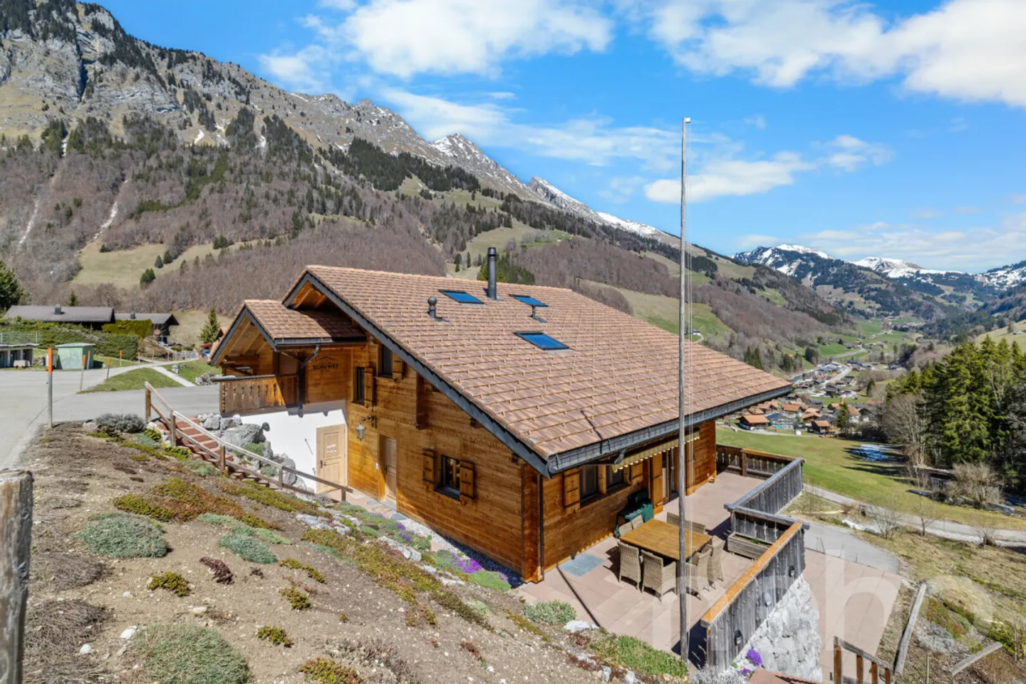 Chalet Eccezionale con Vista Montagna - Foto 2 di 12