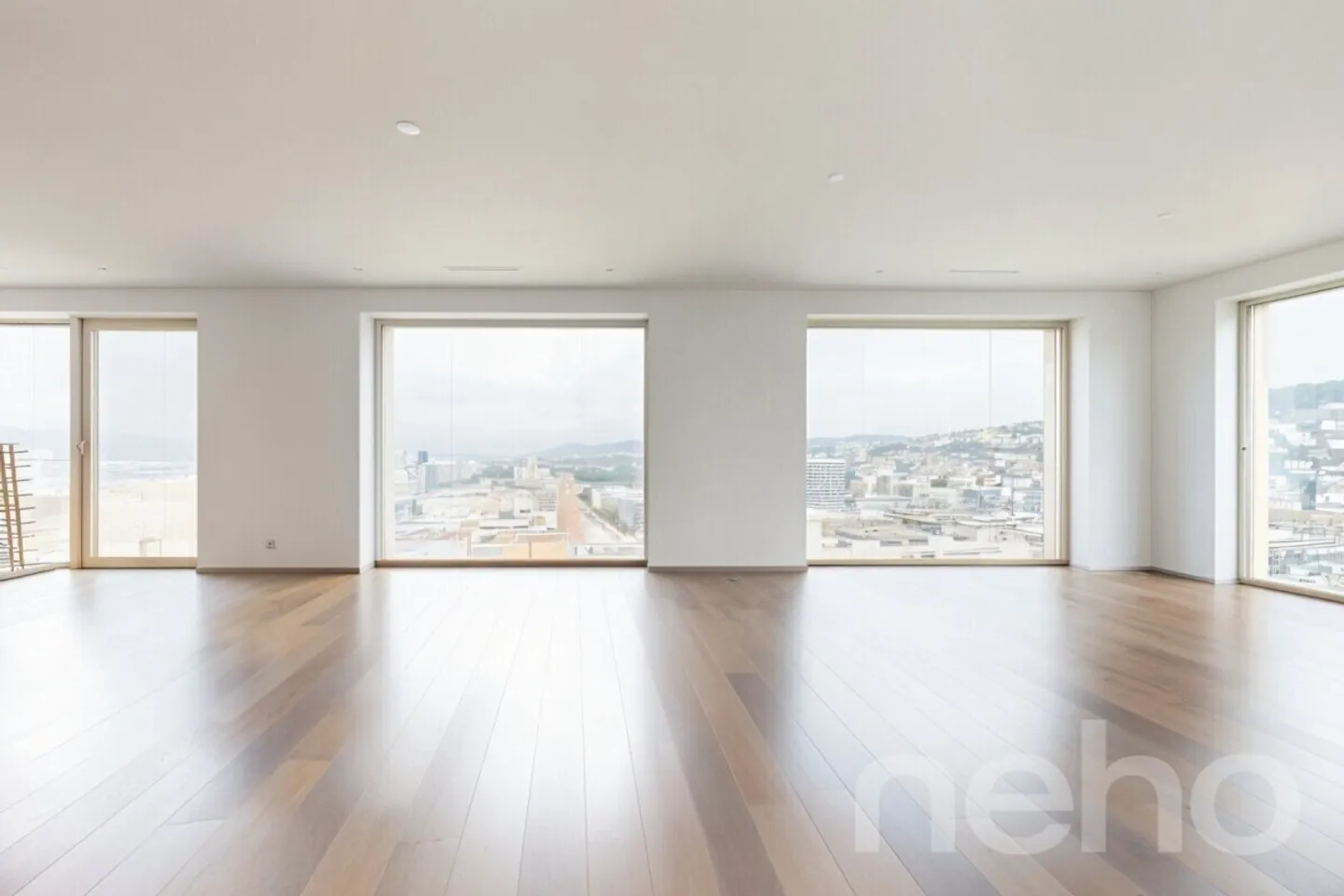 Luxurious Penthouse above the rooftops of Zurich - Photo 1 of 8