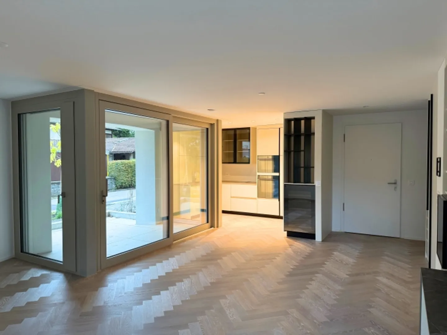 Luxurious 2.5-room garden apartment in Zurich - Photo 6 of 13