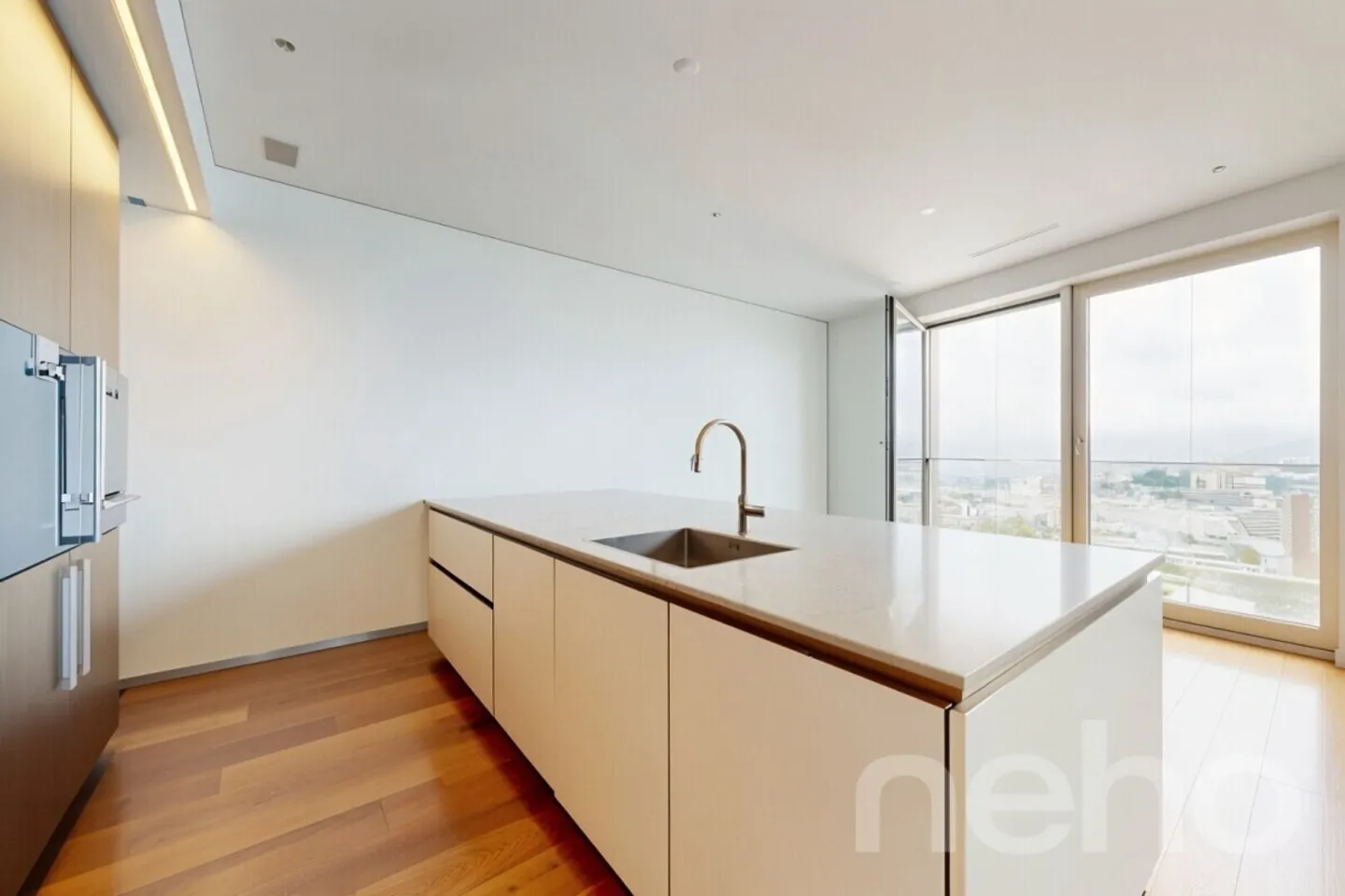 Luxurious Penthouse above the rooftops of Zurich - Photo 2 of 8