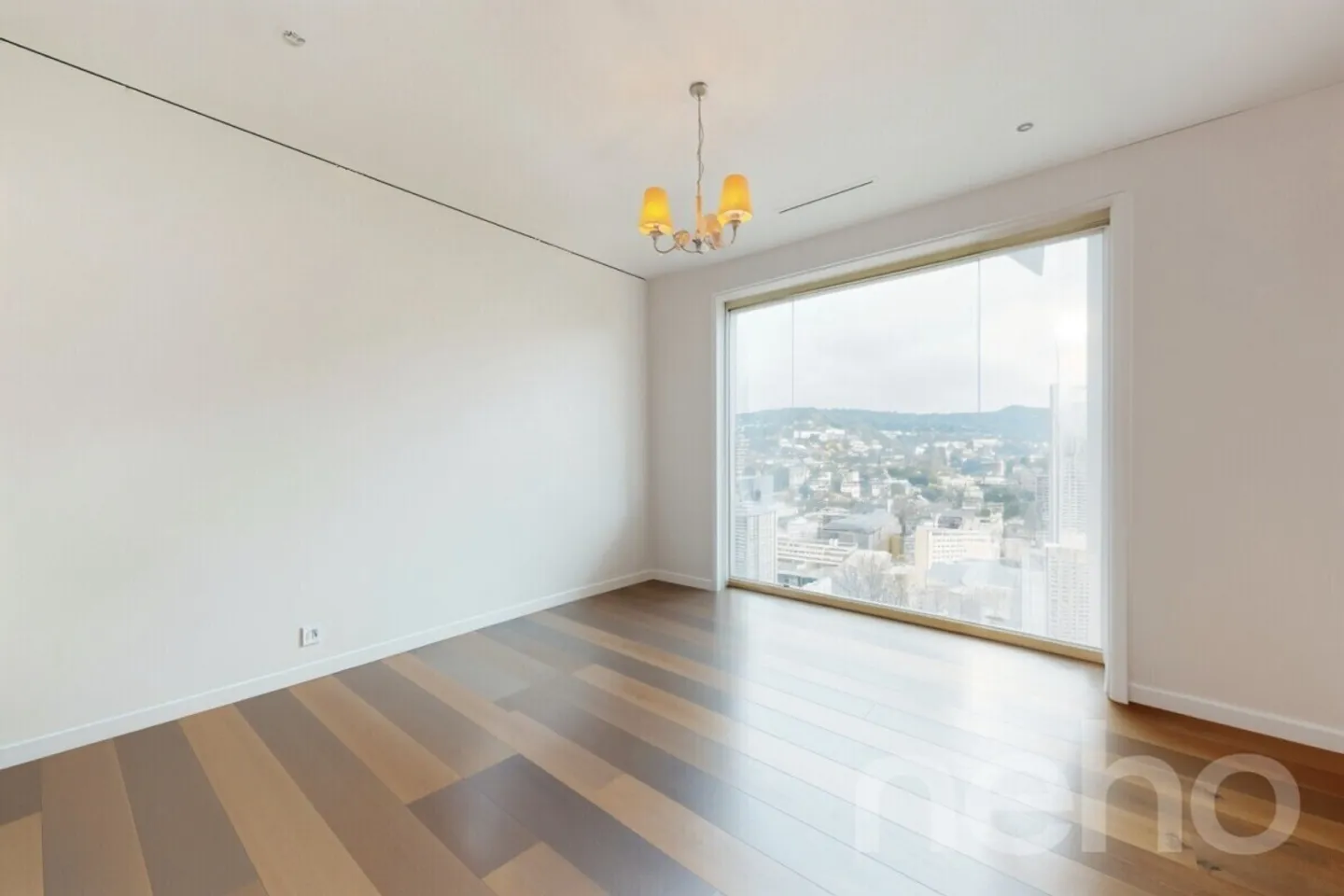 Luxurious Penthouse above the rooftops of Zurich - Photo 7 of 8