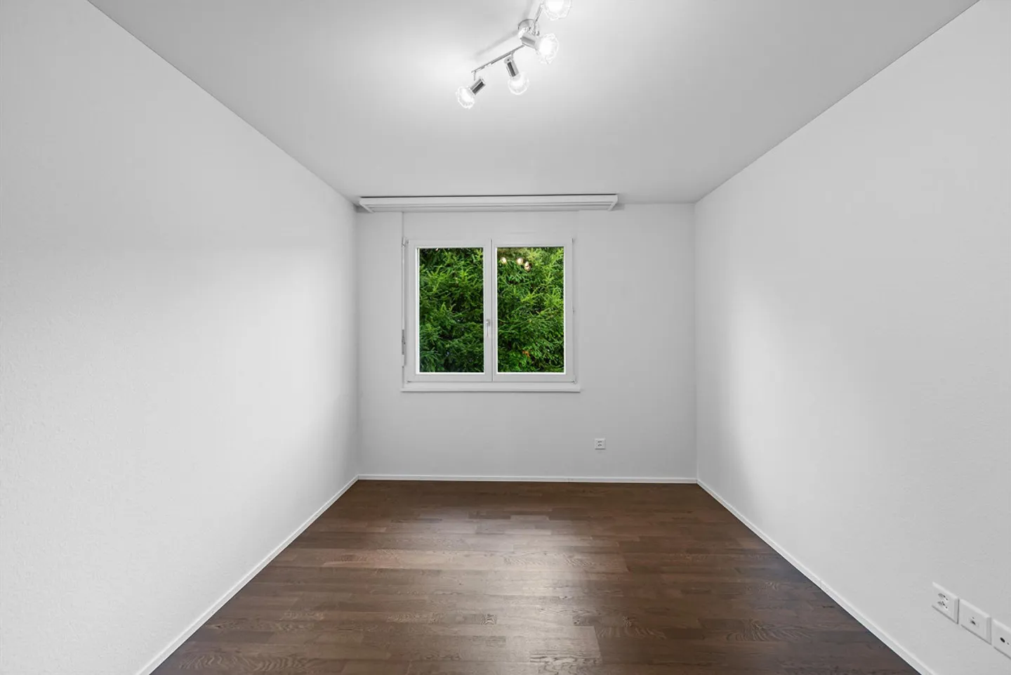 Appartement entièrement rénové au bord du lac - Photo 8 sur 16