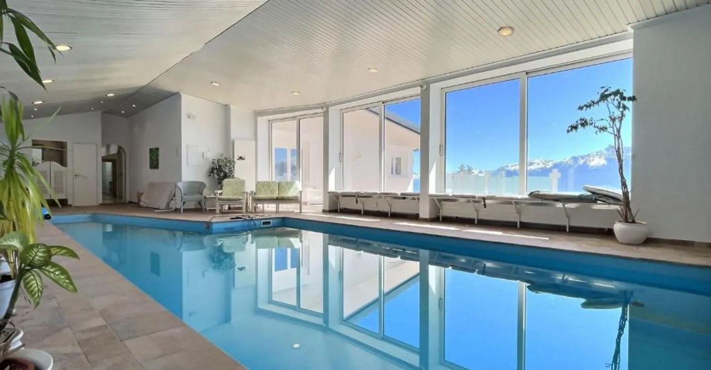 Luxury Attic in Crans-Montana - Photo 1 of 12