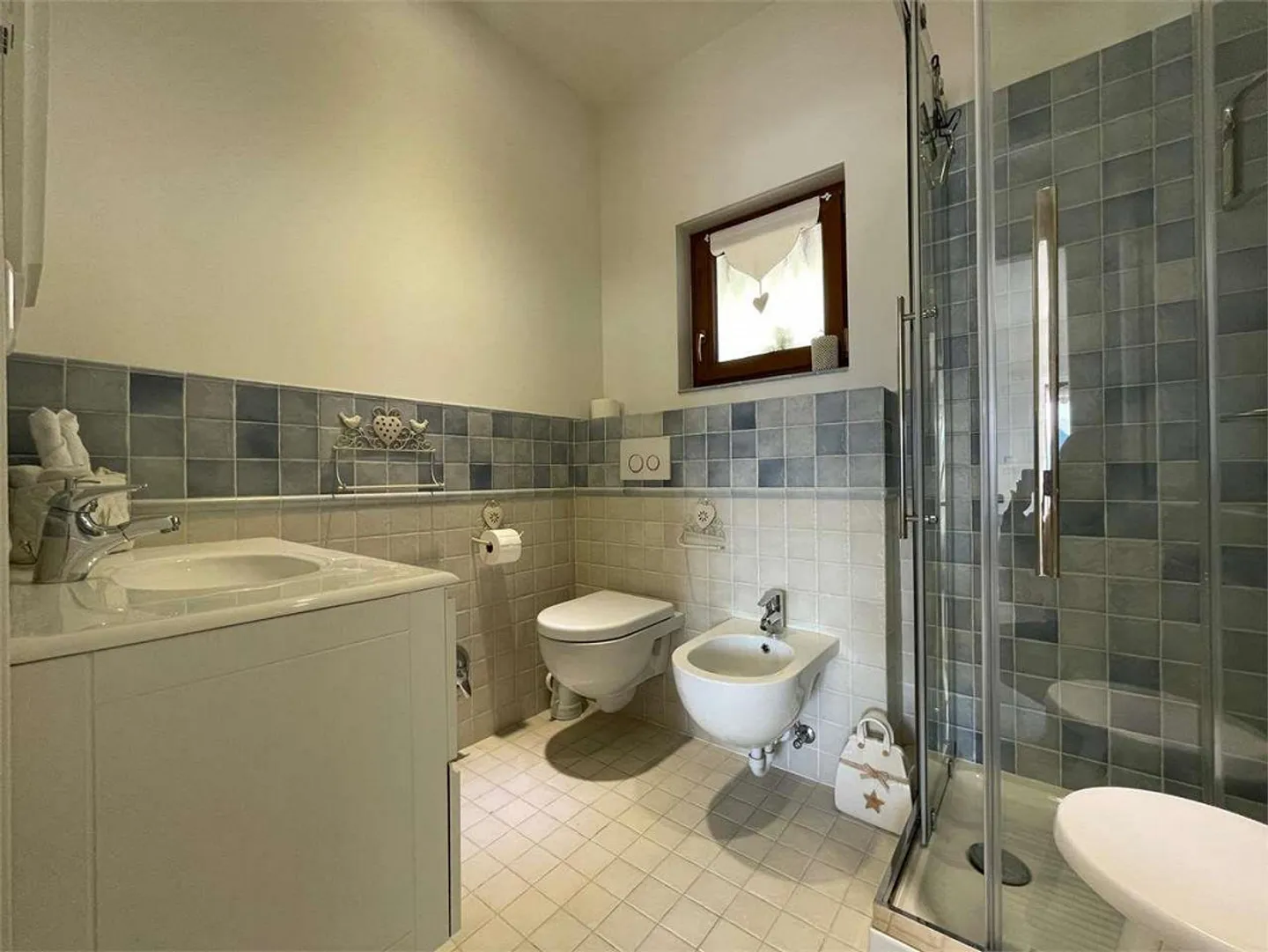 Vacallo 4 rooms with breathtaking view and large terrace - Photo 10 of 12