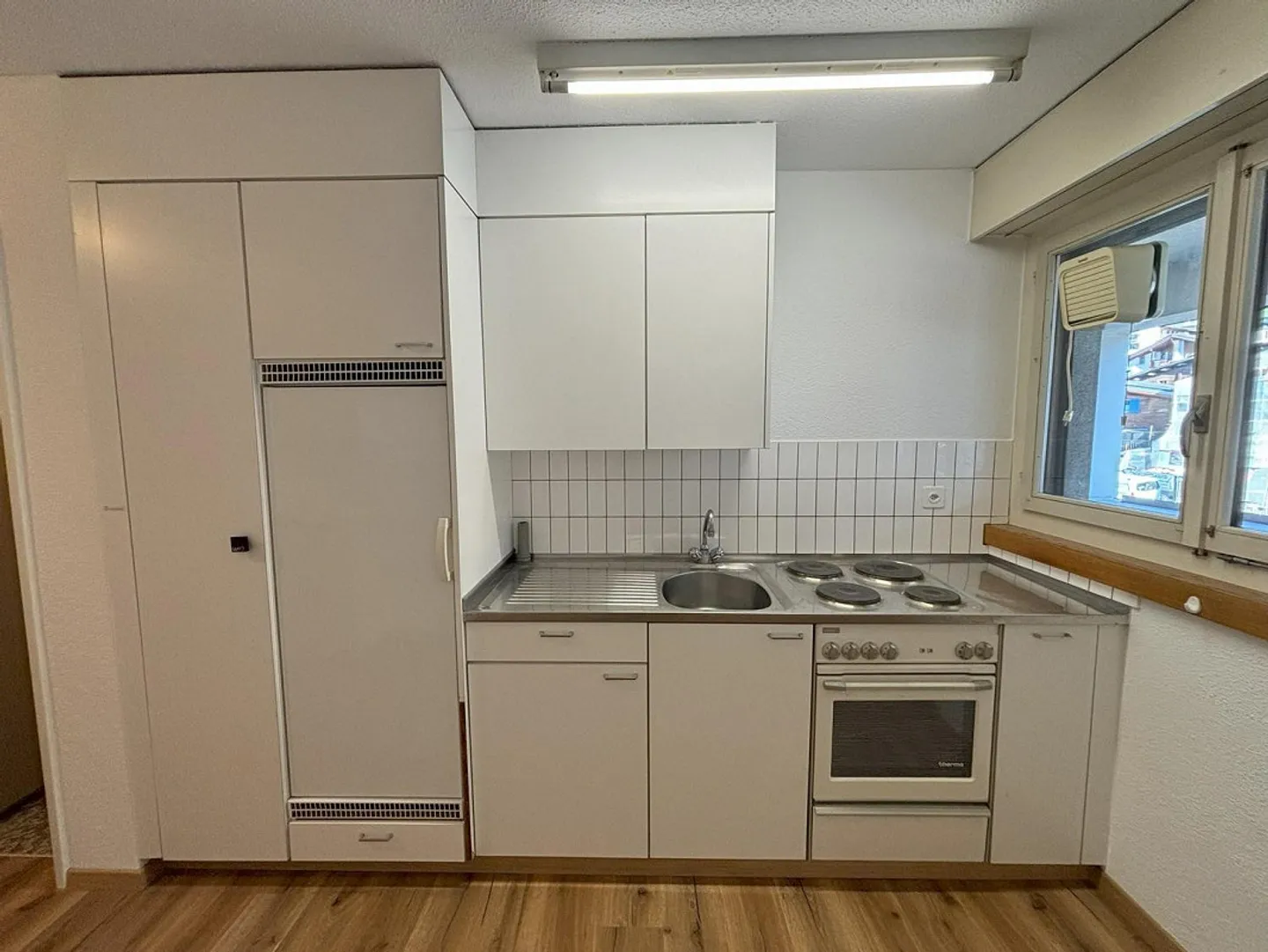 3-room old building apartment in Flims Ideal as a shared apartment or staff accommodation - Photo 4 of 8