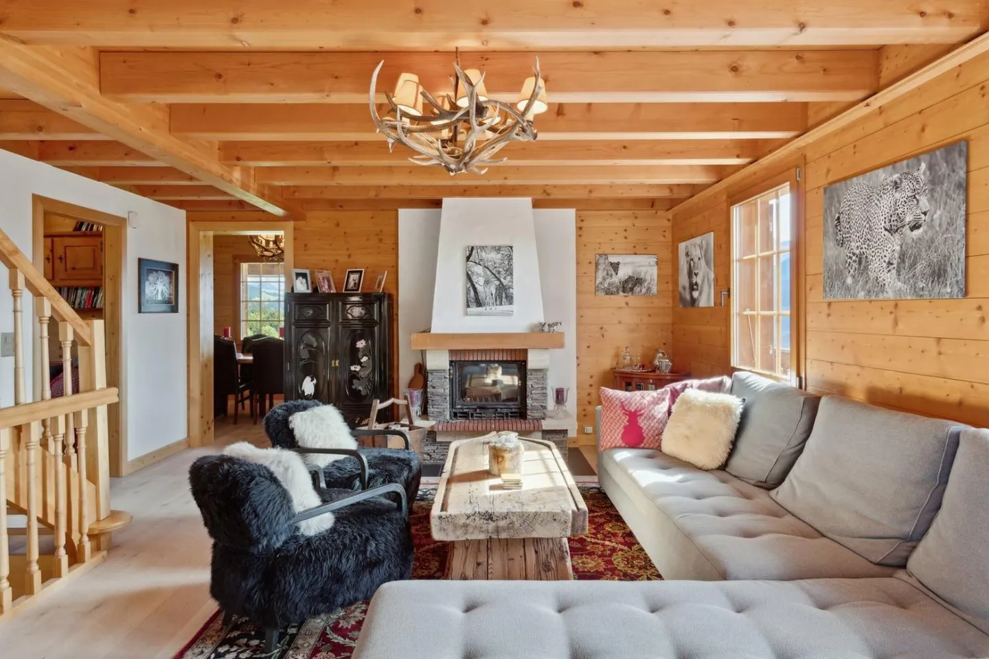 Chalet con Home Cinema / Whirlpool interno / Vista panoramica - Foto 6 di 13