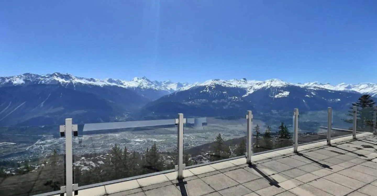 Luxury Attic in Crans-Montana - Photo 3 of 12