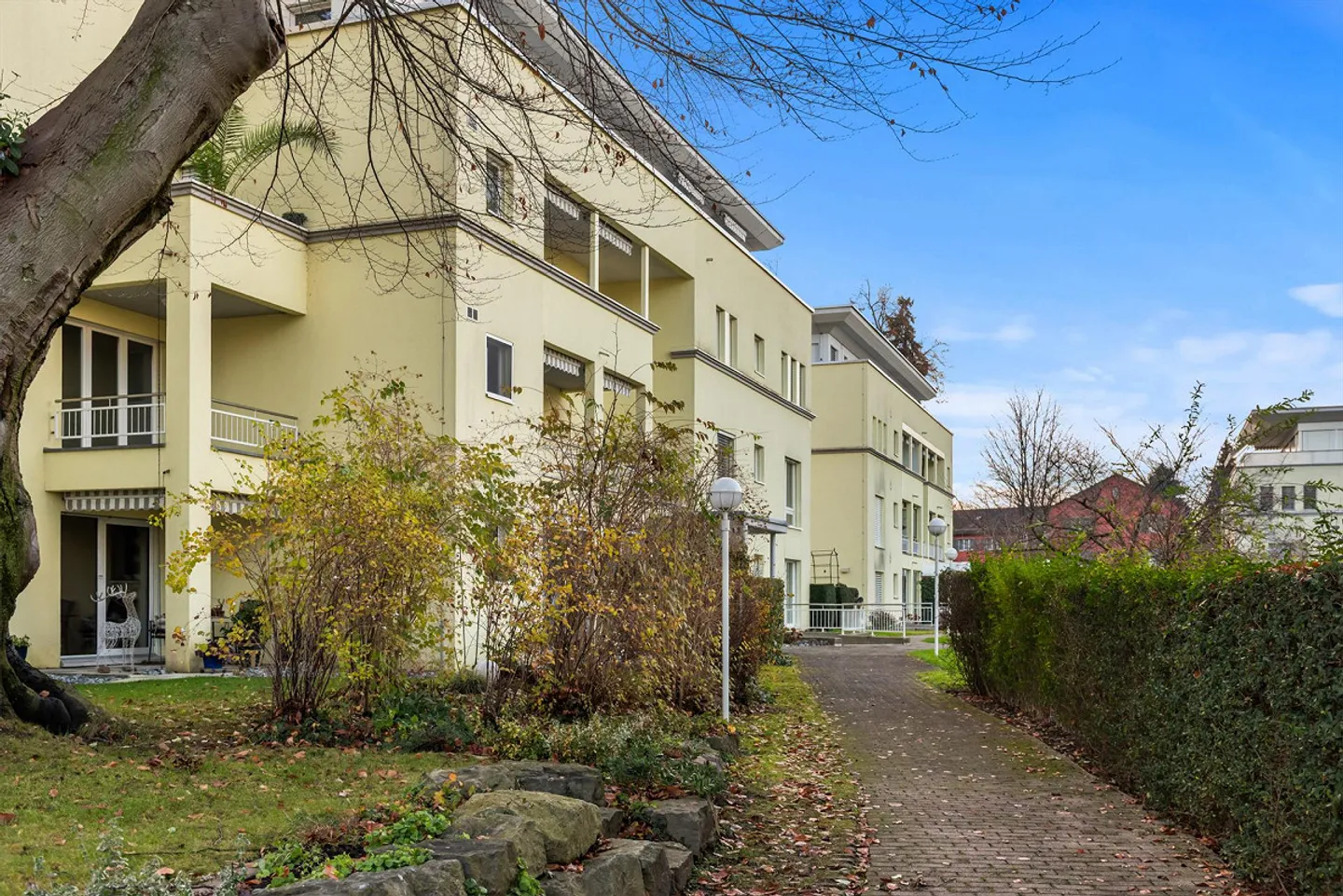 Appartement entièrement rénové au bord du lac - Photo 16 sur 16