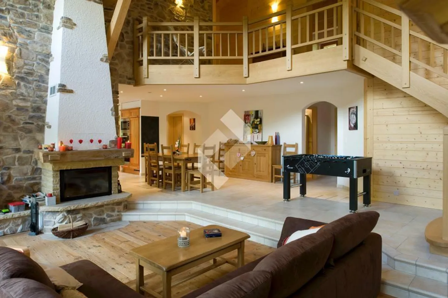 Chalet di alta qualità nelle montagne - Foto 2 di 13