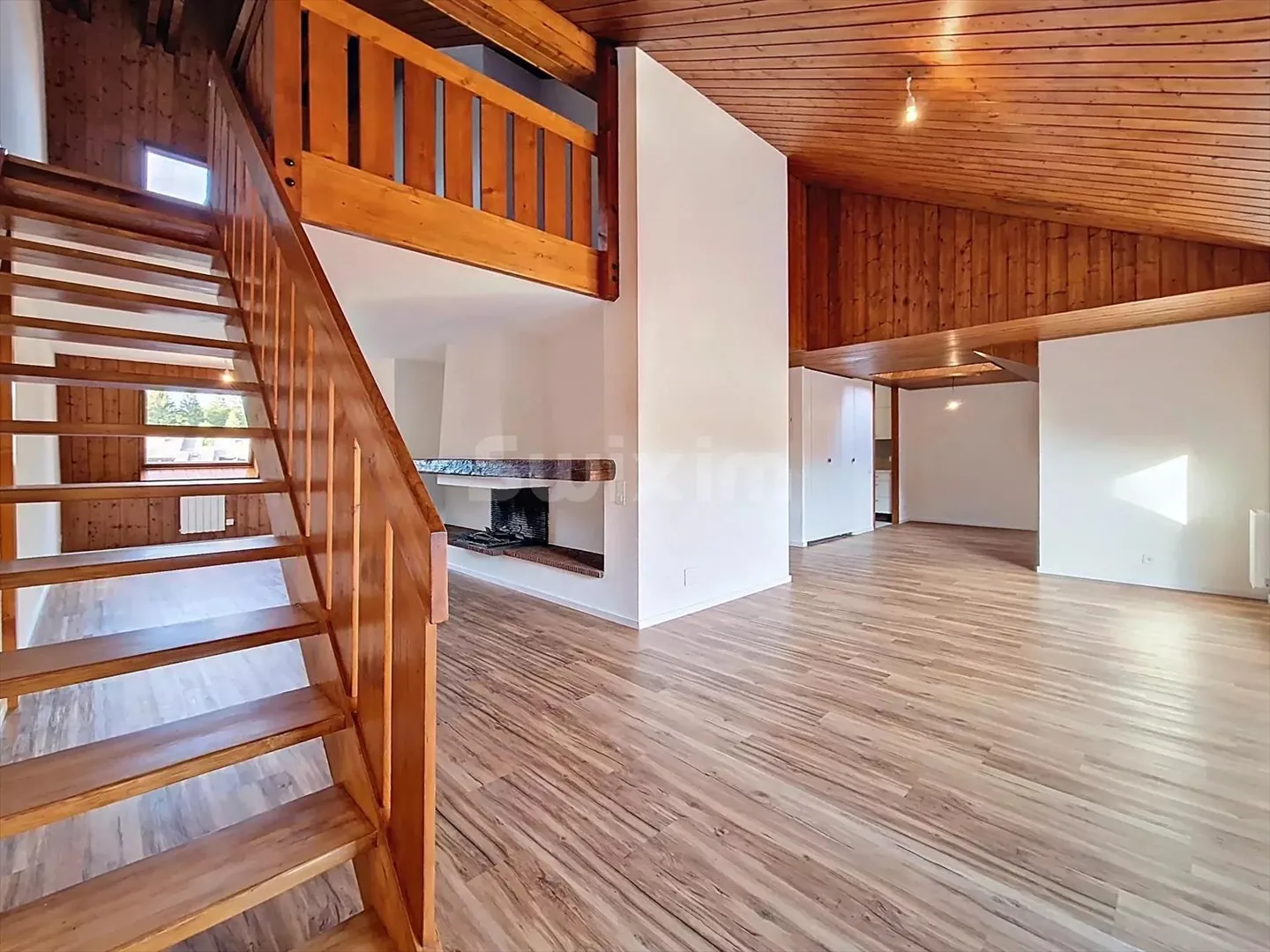 Ampio appartamento duplex completamente ristrutturato di 145 m². - Foto 3 di 11