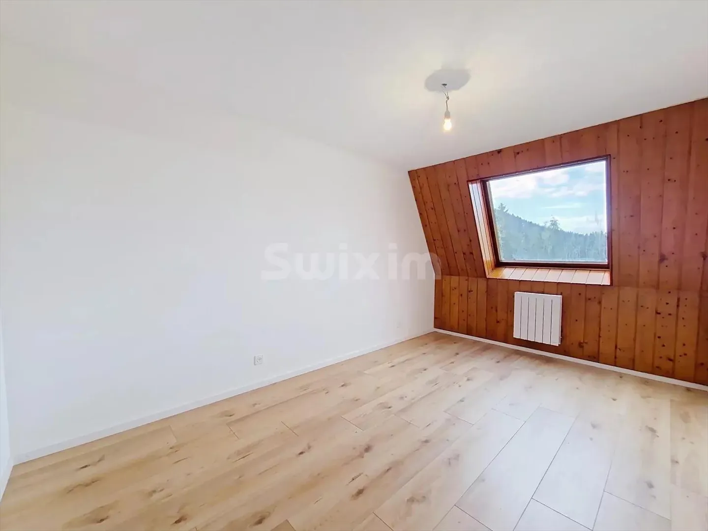 Ampio appartamento duplex completamente ristrutturato di 145 m². - Foto 6 di 11