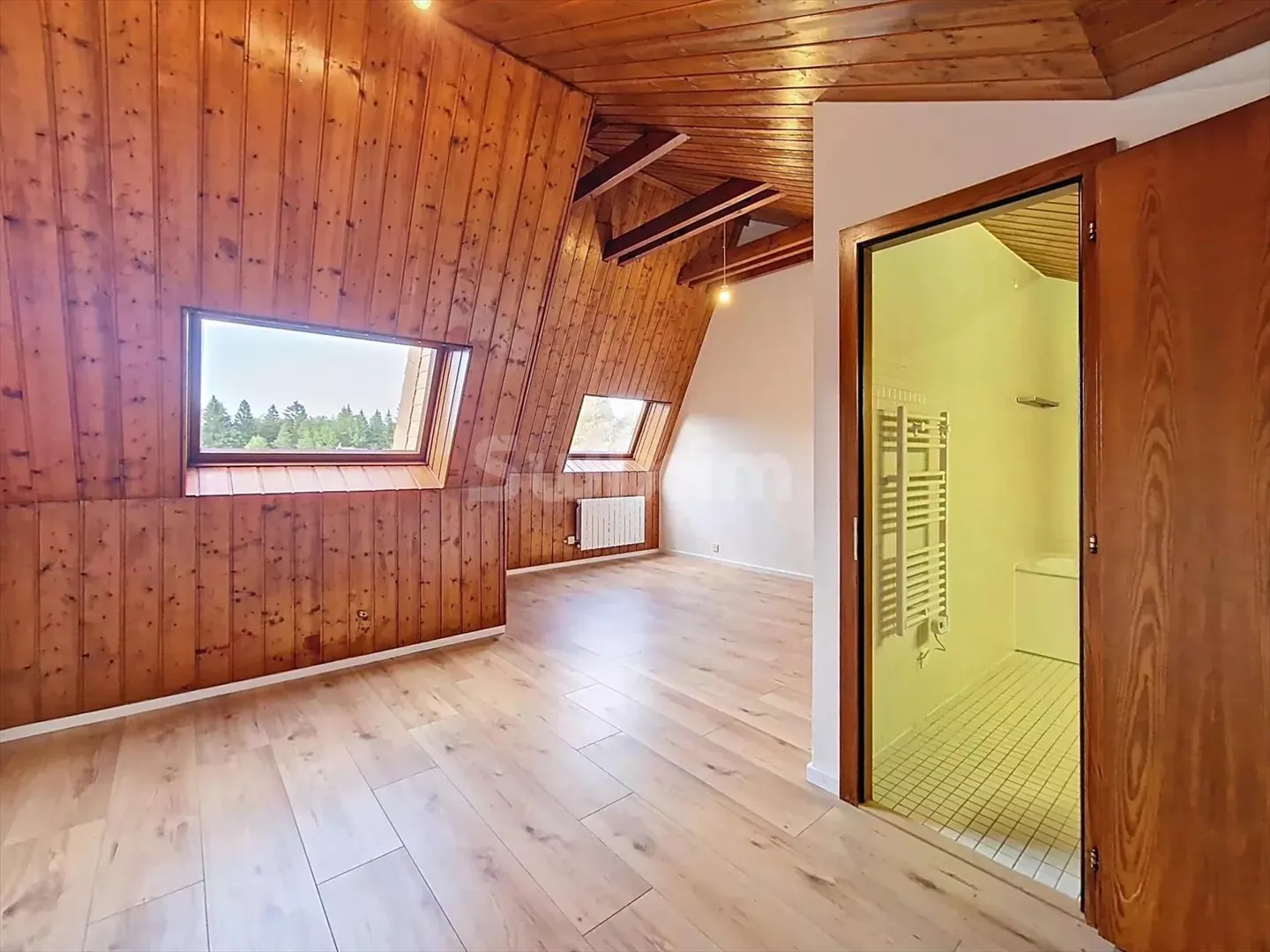 Ampio appartamento duplex completamente ristrutturato di 145 m². - Foto 7 di 11