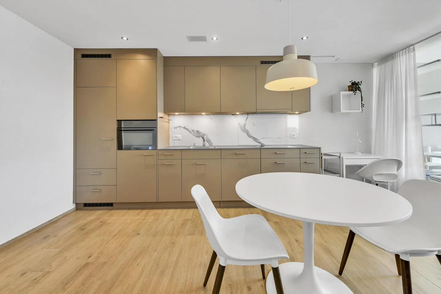 Stiloso. Centrale. Unico. - Foto 2 di 9